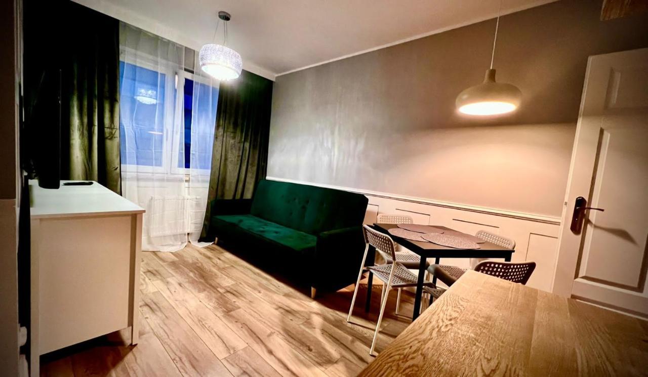 Appartement Luksusowy Zakatek à Wrocław Extérieur photo