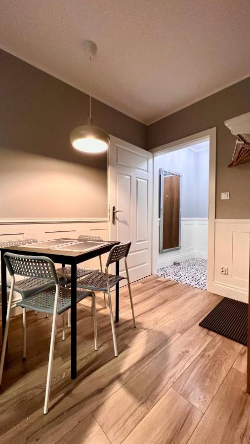 Appartement Luksusowy Zakatek à Wrocław Extérieur photo