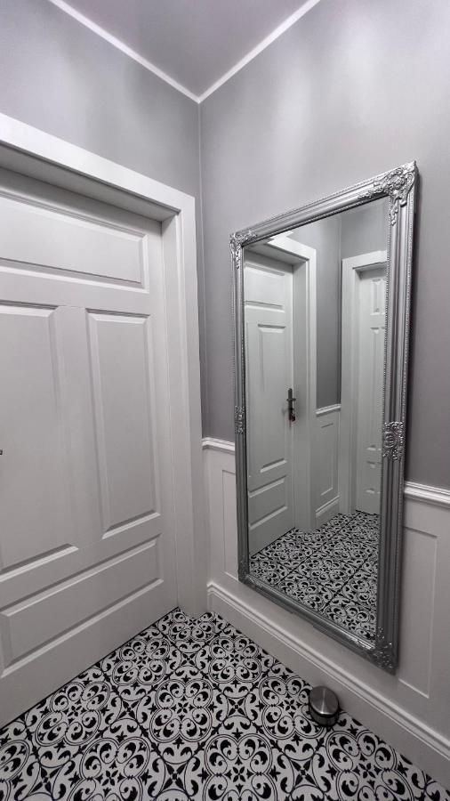 Appartement Luksusowy Zakatek à Wrocław Extérieur photo